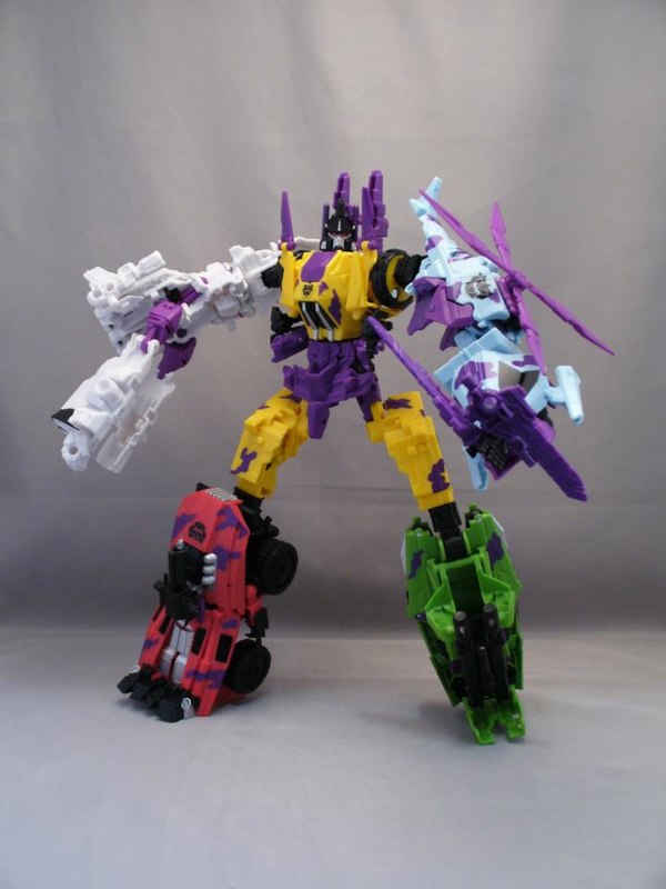 Transformers  Exclusive G2 Bruticus Image  (110 of 119)